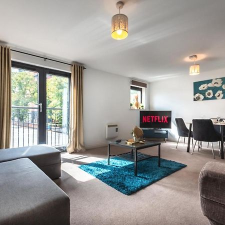 Best Price! Large Spacious 2 Bed Apartment - King Size Or Single Beds, Sofabeds, Smart Tvs, Free Parking Саутгемптон Экстерьер фото