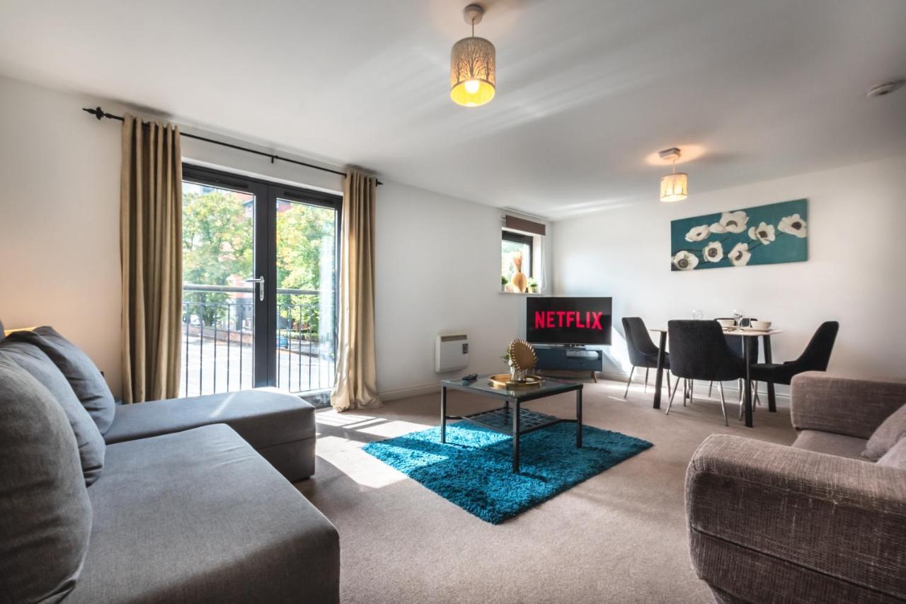 Best Price! Large Spacious 2 Bed Apartment - King Size Or Single Beds, Sofabeds, Smart Tvs, Free Parking Саутгемптон Экстерьер фото