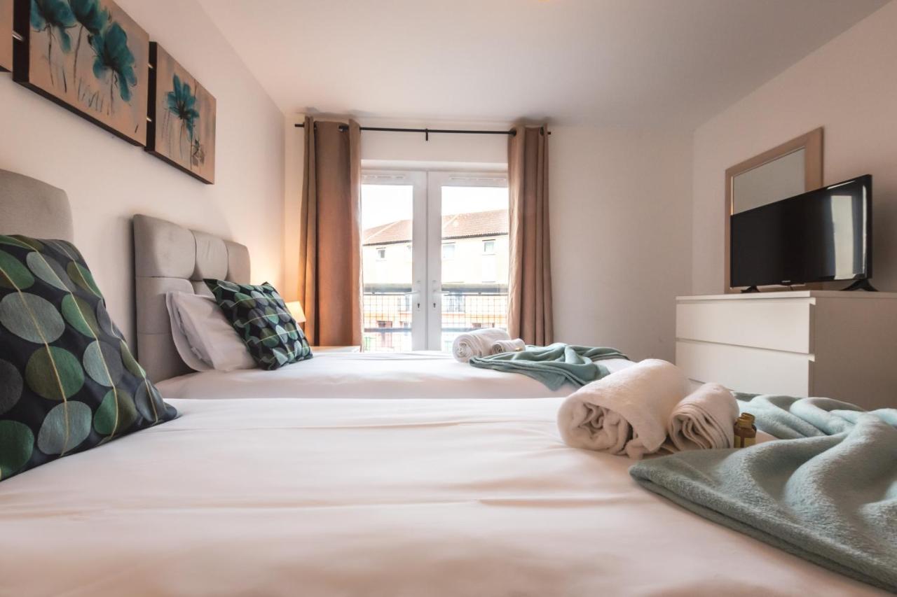 Best Price! Large Spacious 2 Bed Apartment - King Size Or Single Beds, Sofabeds, Smart Tvs, Free Parking Саутгемптон Экстерьер фото