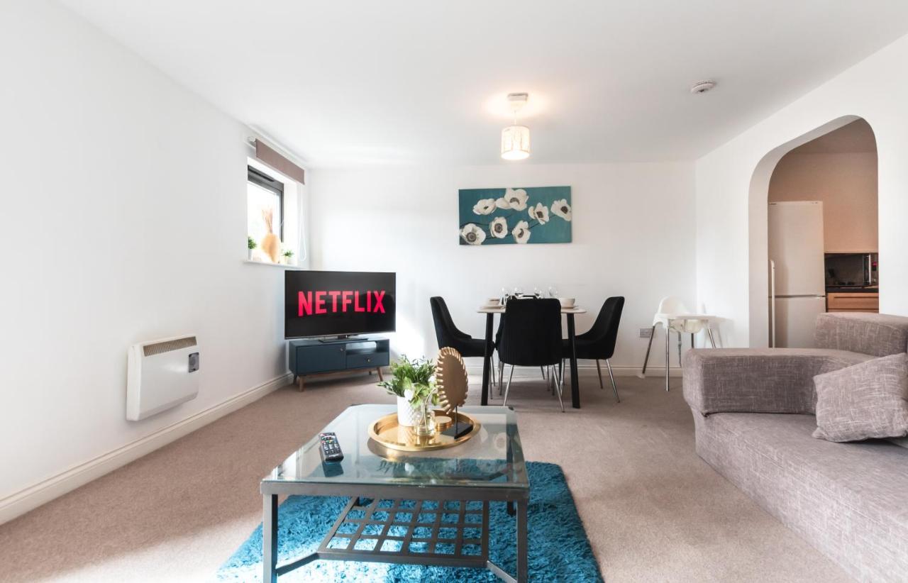 Best Price! Large Spacious 2 Bed Apartment - King Size Or Single Beds, Sofabeds, Smart Tvs, Free Parking Саутгемптон Экстерьер фото
